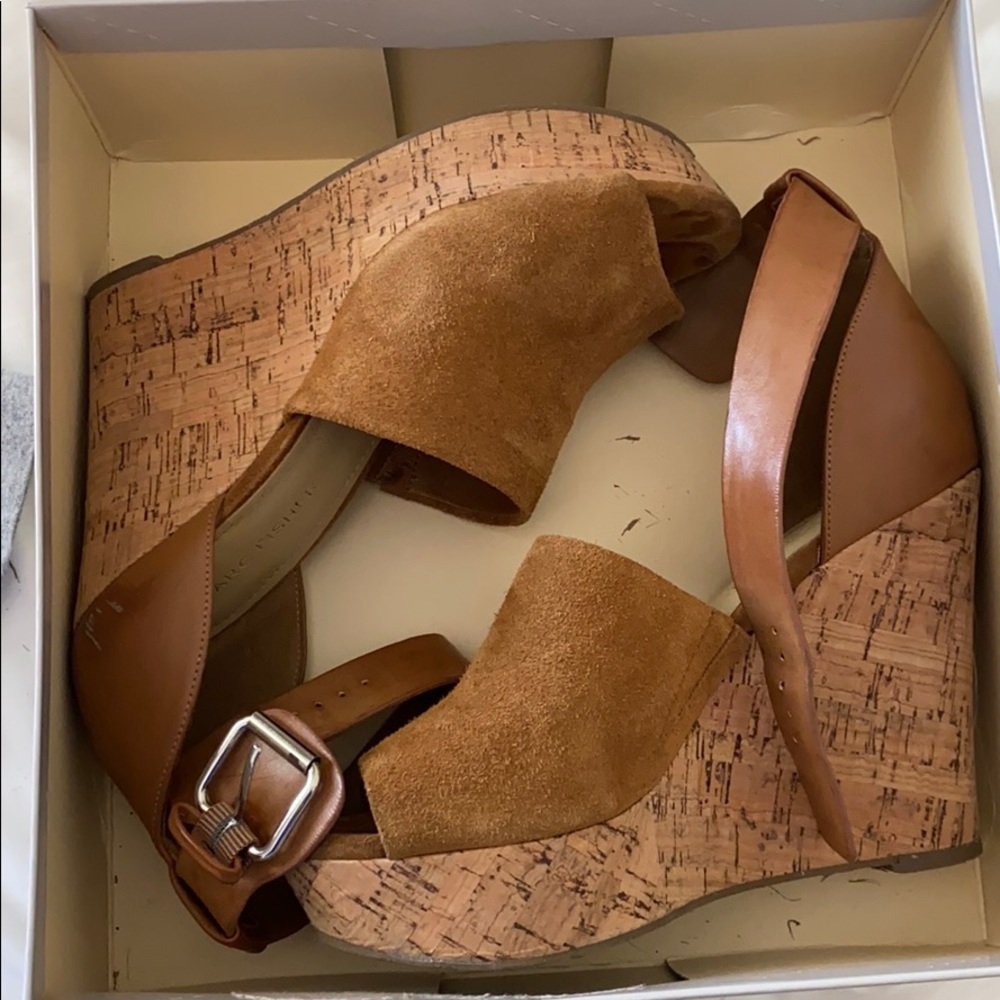 Marc fisher platform heels